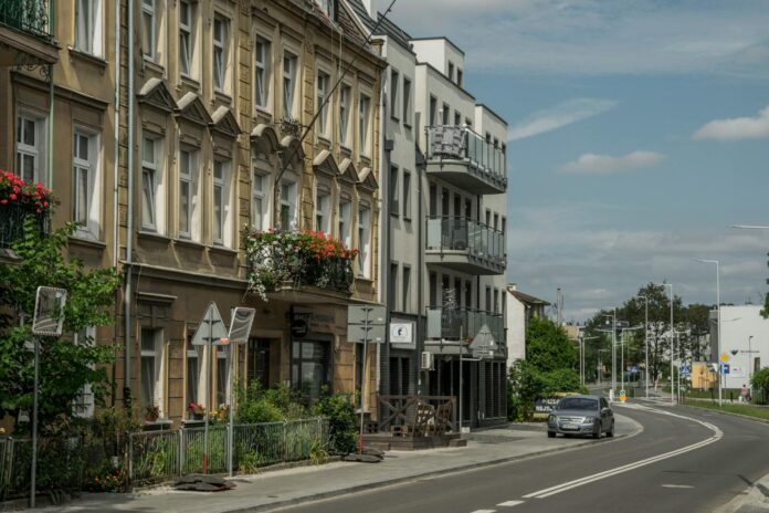 Czy zakupy online mogą zastąpić tradycyjne sklepy w Kraśniku?